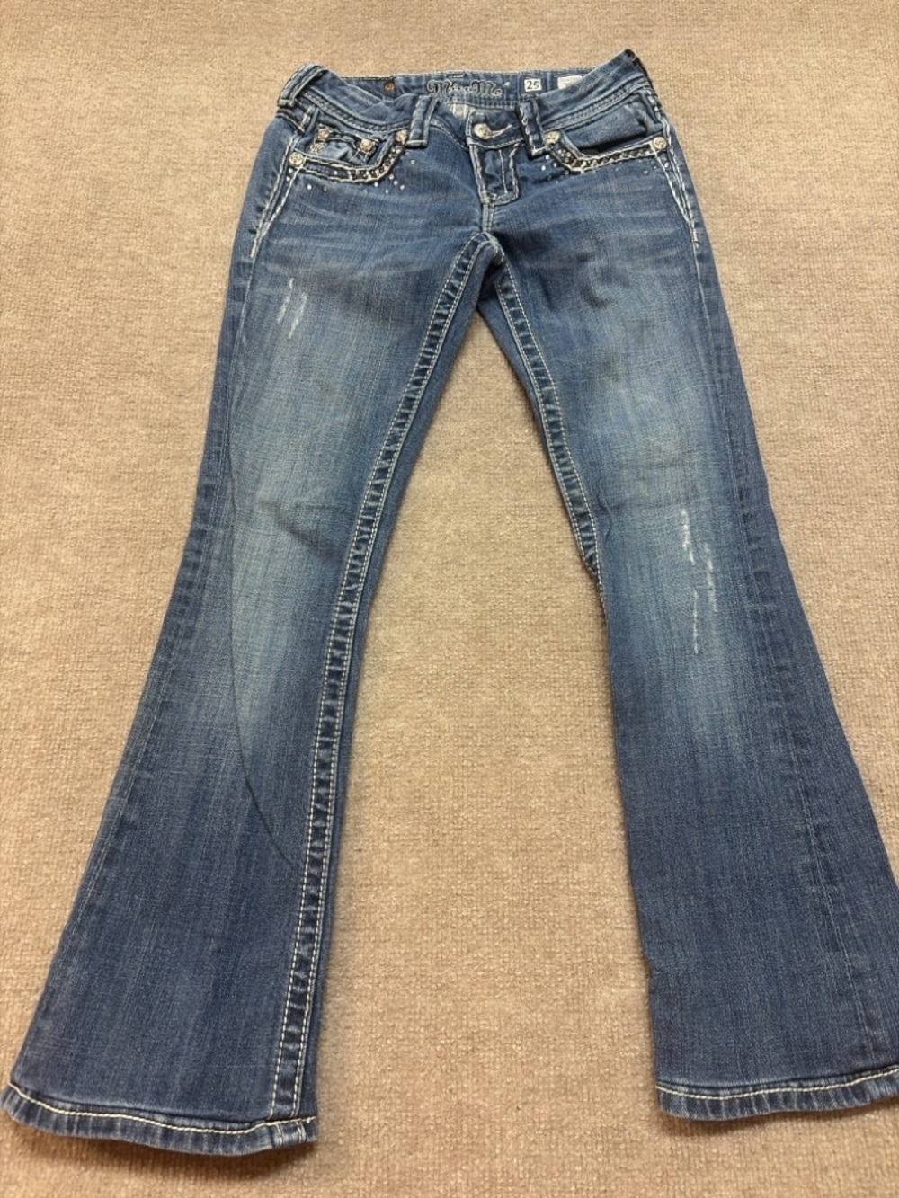 Miss Me Bootcut Jeans Size 25 Rhinestone Bling Y2K Medium Wash Cuffed Hem
0852